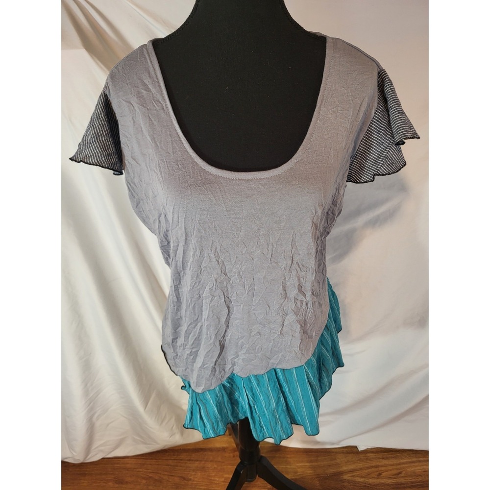 Lee Andersen USA Gray Flutter Sleeve Art To Wear‎ Top Boho